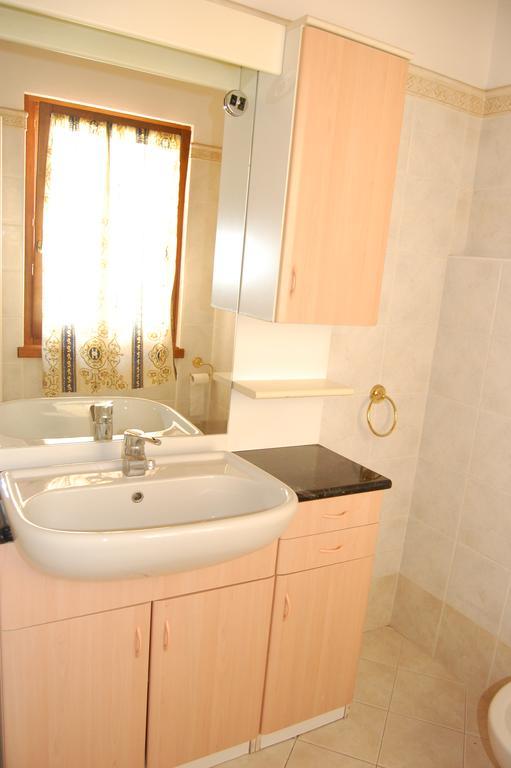 Casella'S Apartments Malcesine Ngoại thất bức ảnh